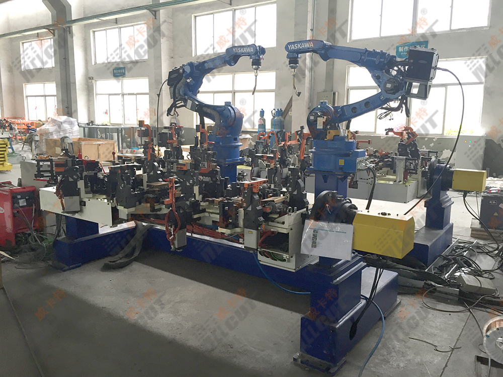 Single axis robot automatic welding
